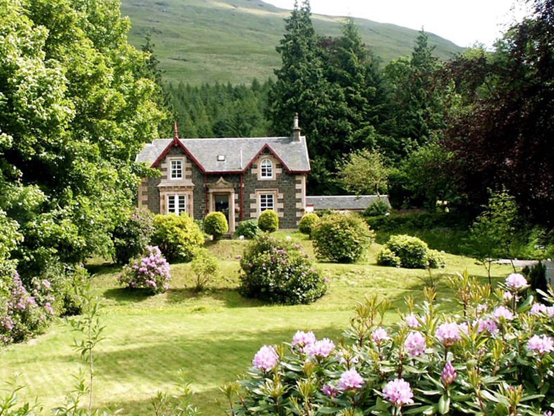 Holiday Homes nestled near Loch Lomond, Scotland