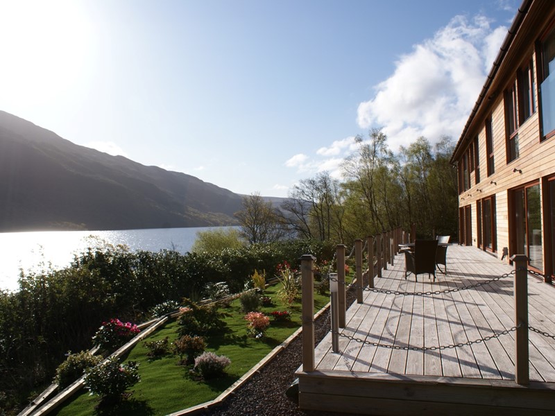 Self Catering Lodge Accommodation Overlooking Loch Lomond